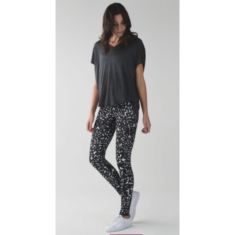 Lululemon sz 6 Wunder Under Hi-Rise Pant Leggings w/RARE Black White Print
